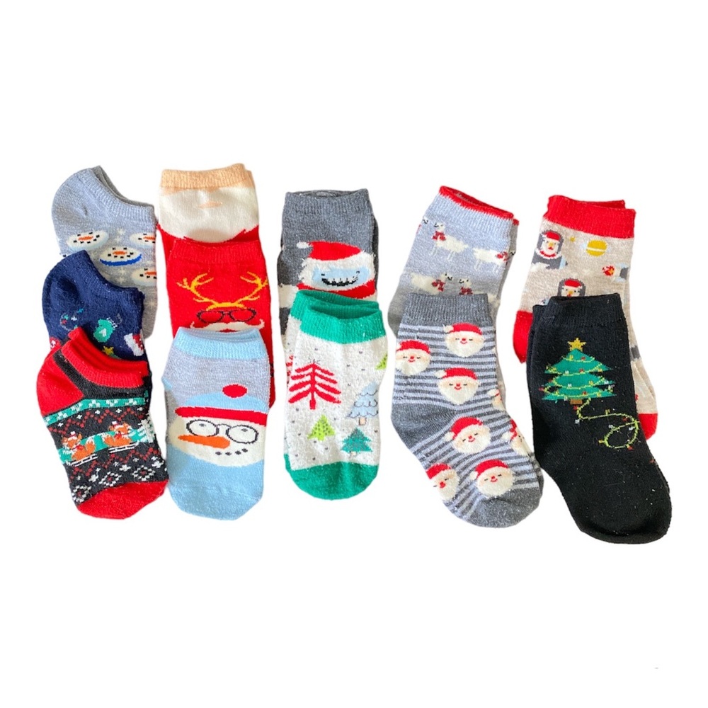 CHRISTMAS Footie Kids Boys Girls Childrens Lot of 12 Pairs Holiday Santa Snowman